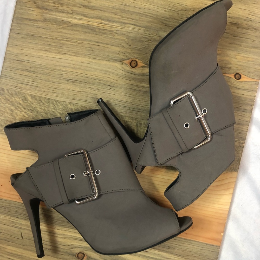 Booties Gray Womens 10 Anne Michelle Heel Buckle
